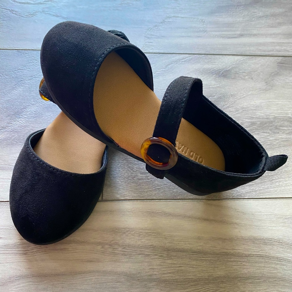 Old Navy Toddler Shoes. Size 8. Black. Suede Finish. NWOT